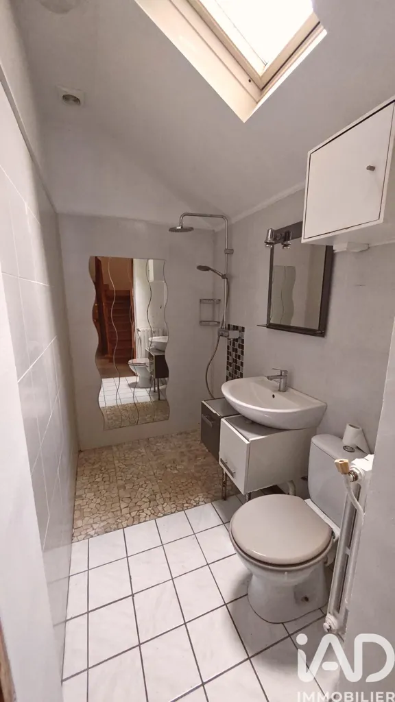 Salles de bain - Maison Charmante avec Jardin à Le Havre