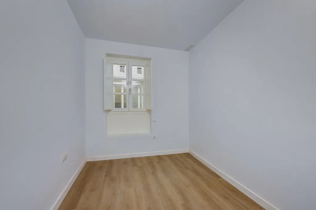 Pièces - Modern Flat with Historic Setting in Cádiz