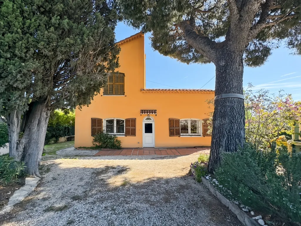 Exterior - Character Provençal House with Pool in Château-Gombert