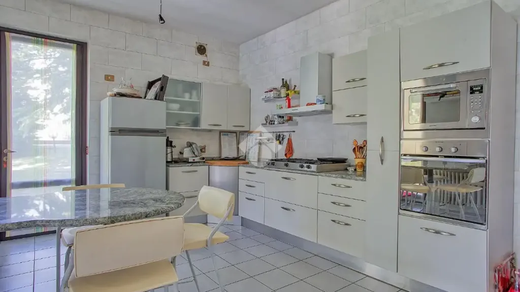 Köök - Luxury Villa with Pool near Luvinate