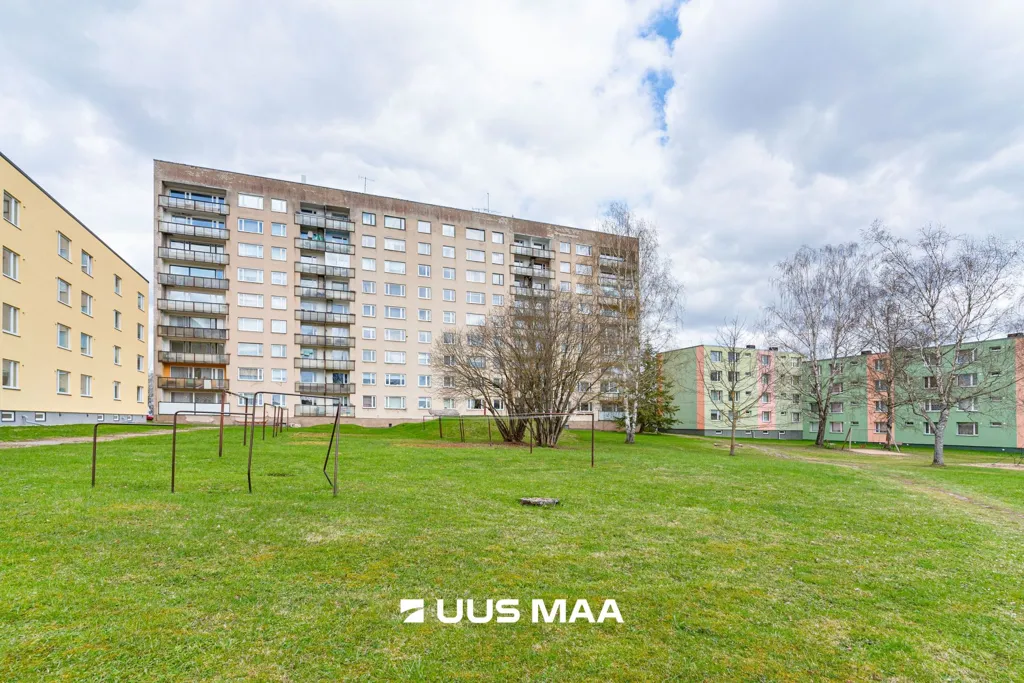 Jardin - Two-Bedroom Penthouse with Balcony in Viljandi