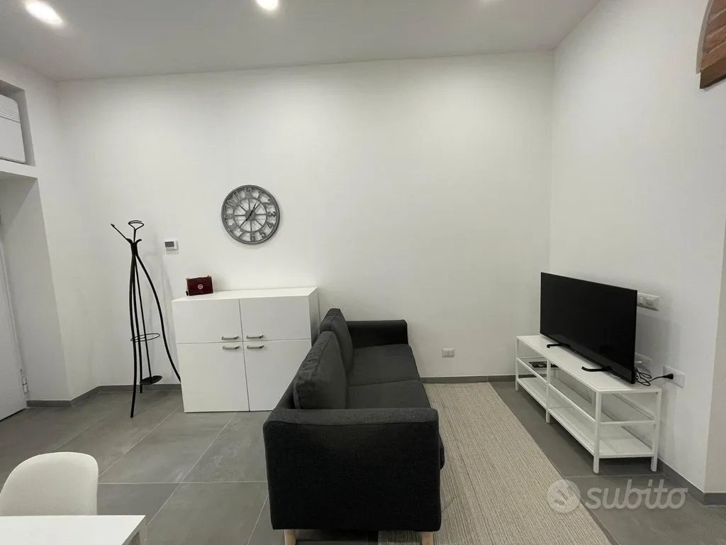Quiet, Light-Filled Studio in Nolo