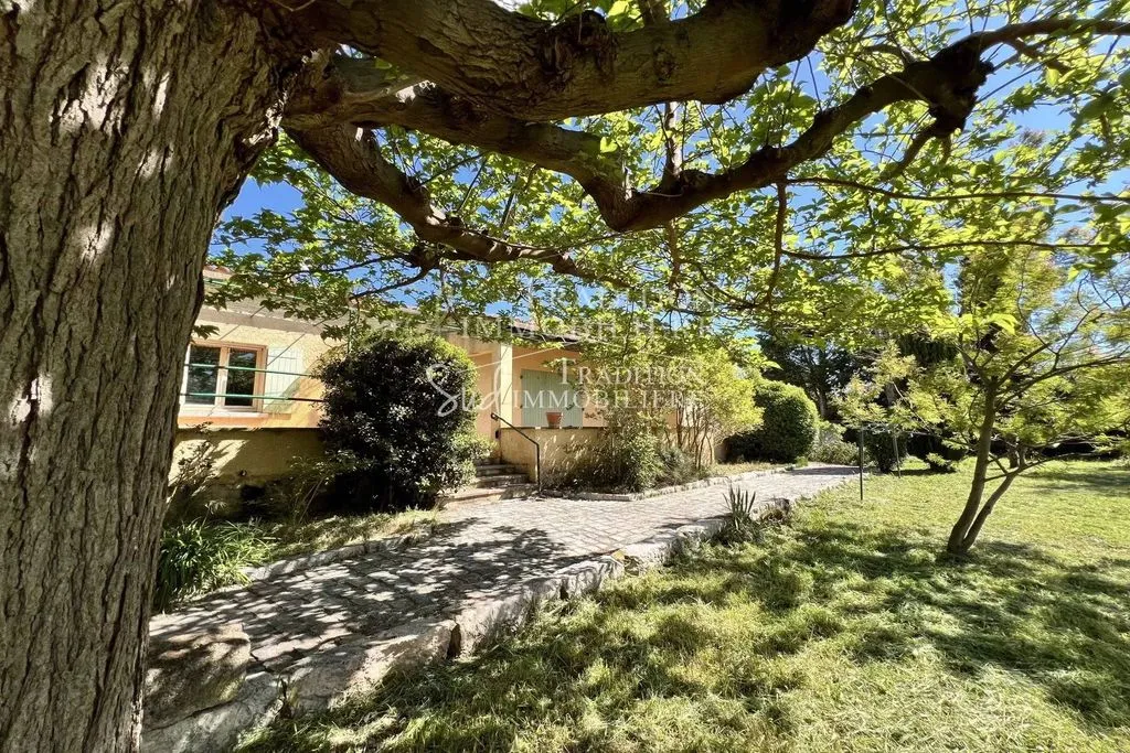 Aed - Luxury Villa to Renovate with Alpilles View