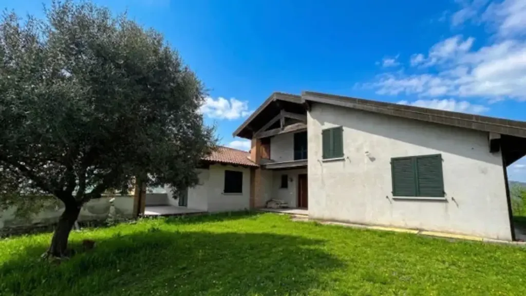 Välivaade - Rustic Villa with Panoramic Terraces in Montalto Pavese