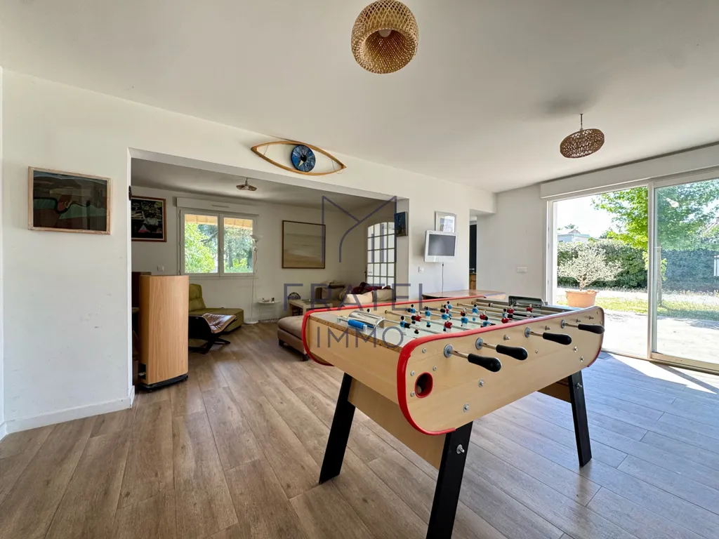 Toad - Family House with Pool in Juvignac