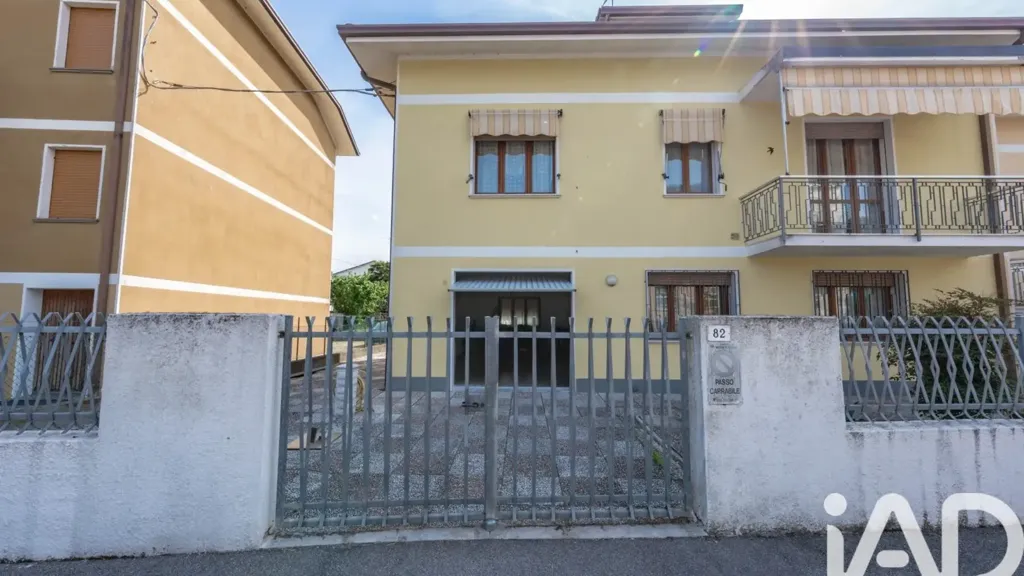 Extérieur - Villa with Courtyard in Massa Fiscaglia