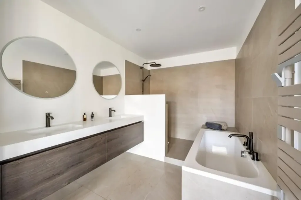 Vannitoad - Exceptional Penthouse with Panoramic View in Lyon