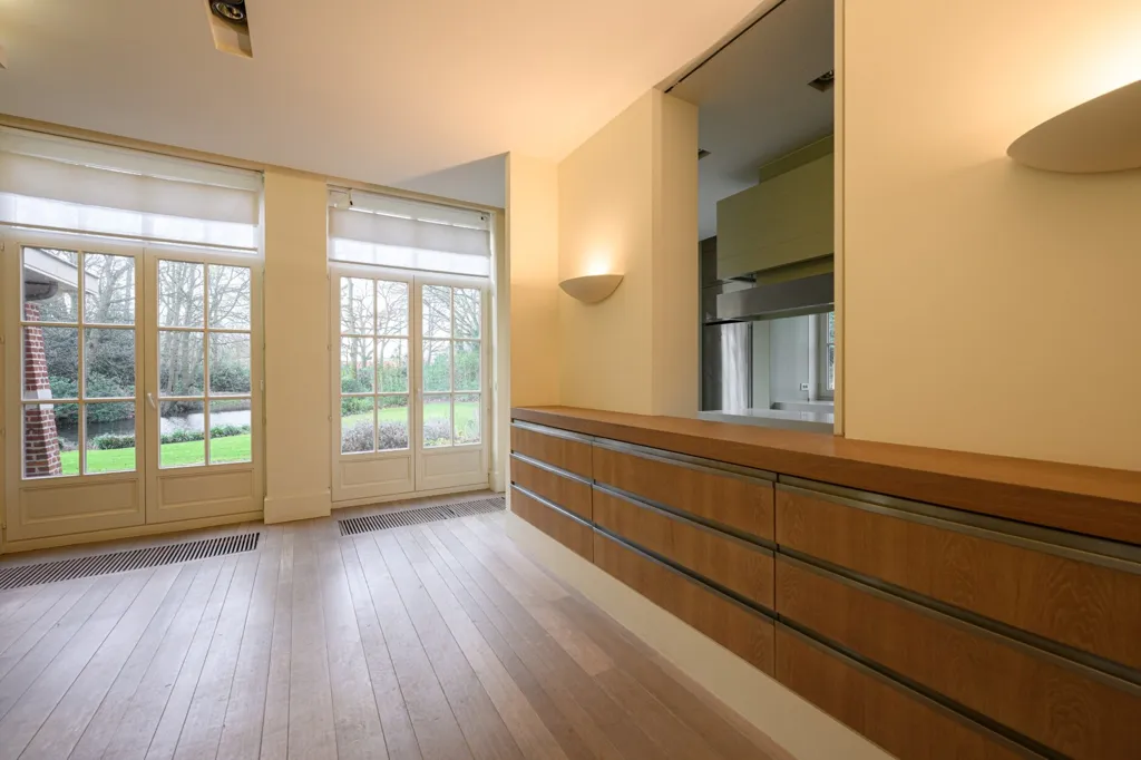 Elutuba - Office Spaces in Castle Kapellen, Antwerp