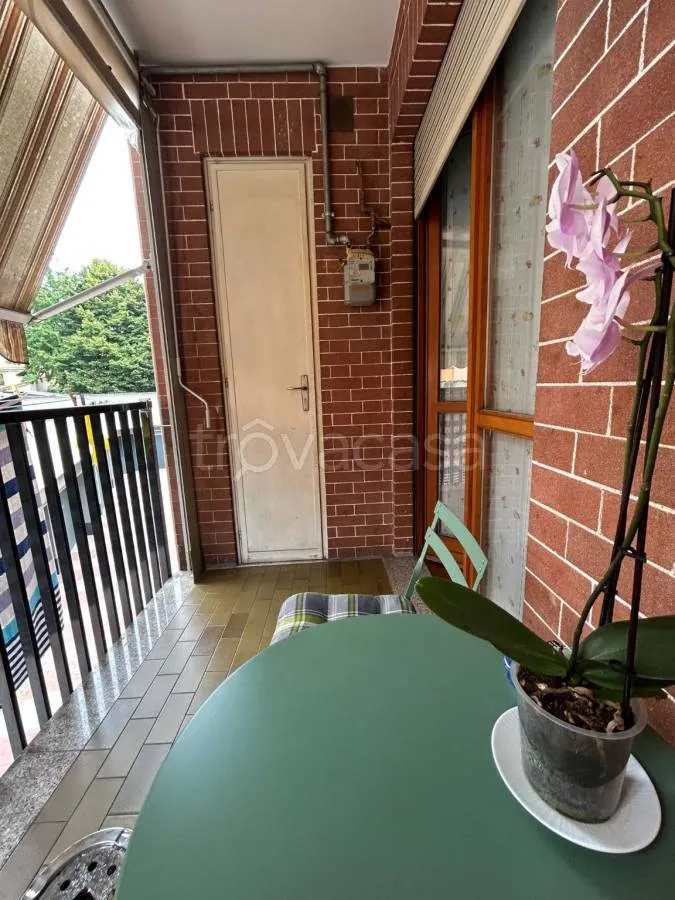 Balcon - Spacious Apartment with Balcony in Bra