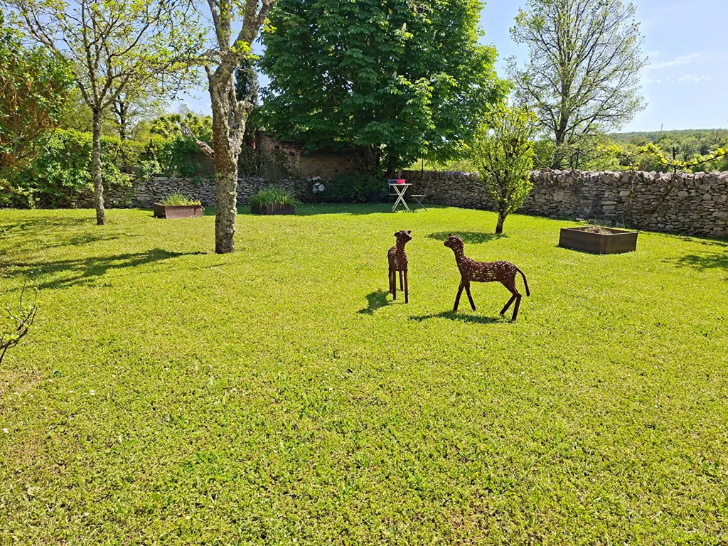 Aed - Prestigious Hamlet with Pool in Quercy