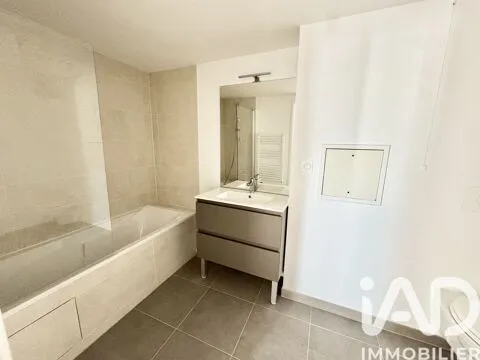 Salles de bain - Appartement 5 Pièces avec Terrasse à Atlantis