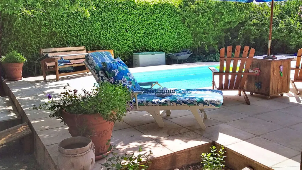 Piscine - Villa de Plain-Pied avec Piscine à Lapalud