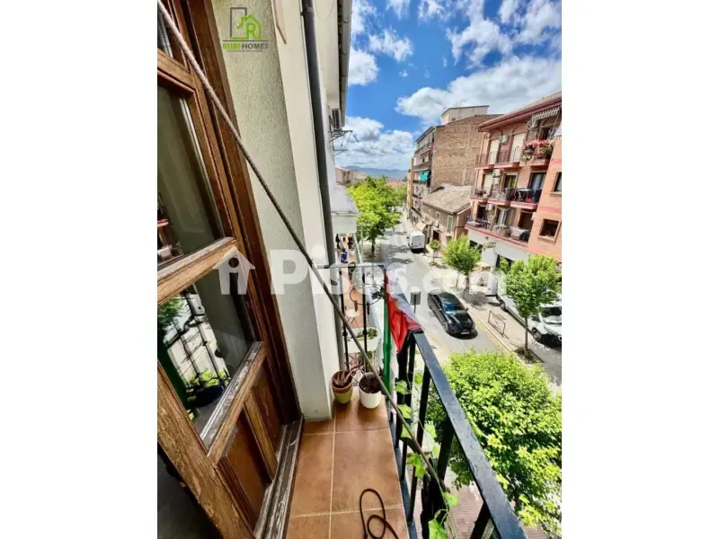 Balcon - Bright Apartment with Balcony Views in Granada