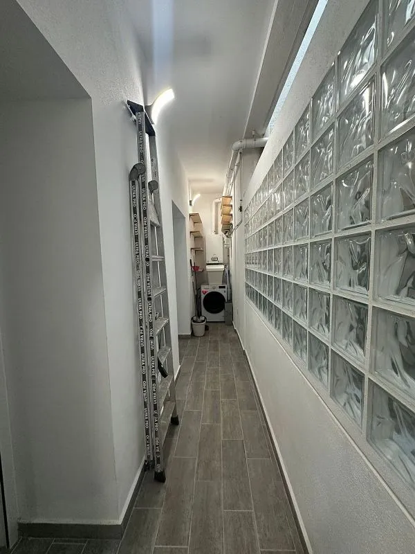 Esik - Reform Apartment with Terrace in Casco Antiguo