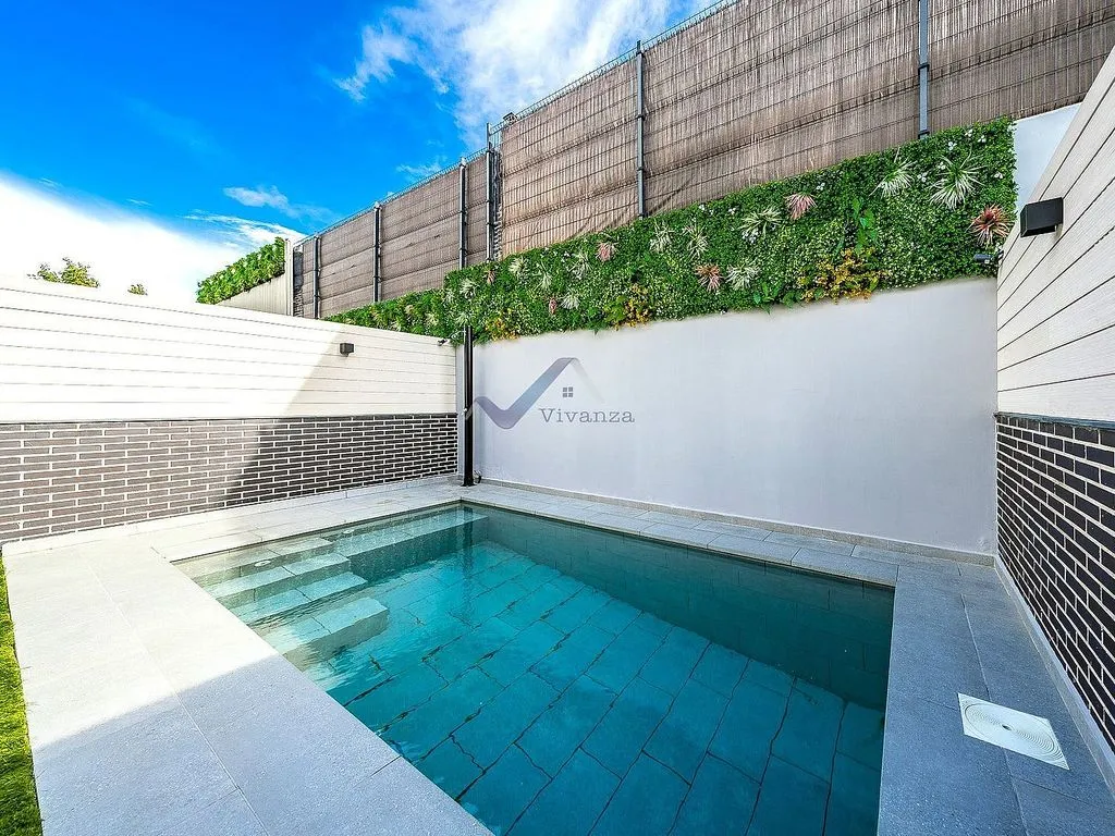 Bassein - Newly Built Semi-detached House with Pool in Getafe