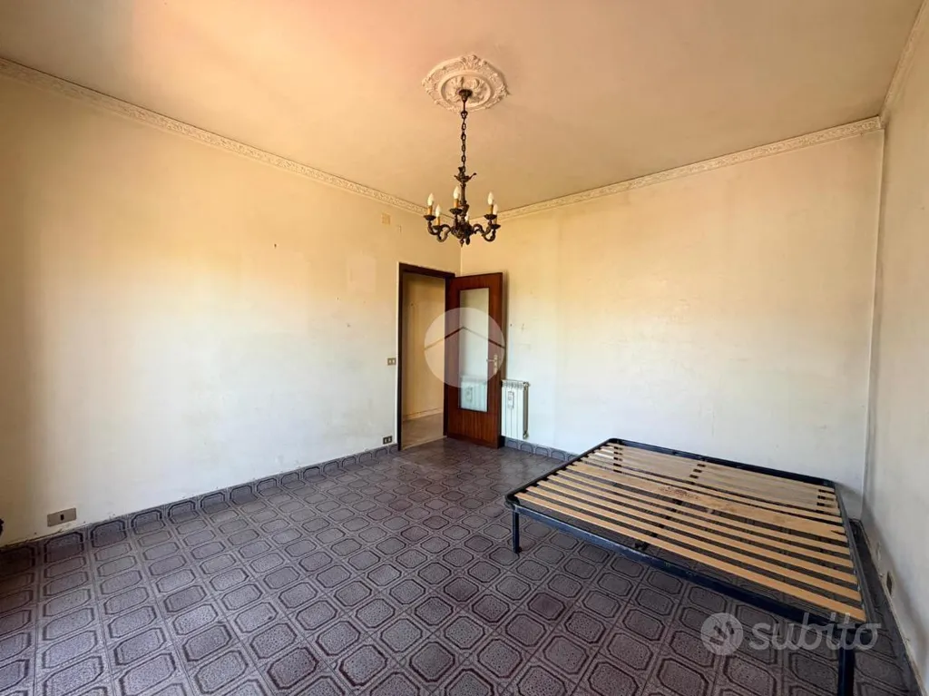 Chambres - 4-Room Apartment with Balcony in Palermo