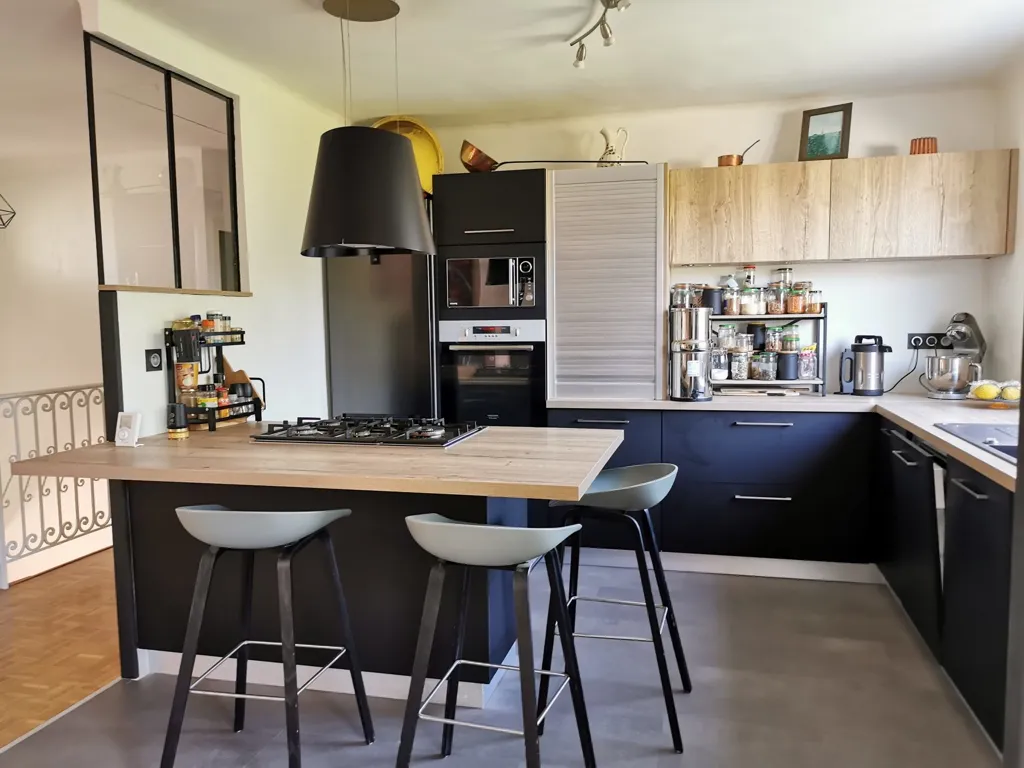 Cucina - Bright House with Balcony in Langueux Centre