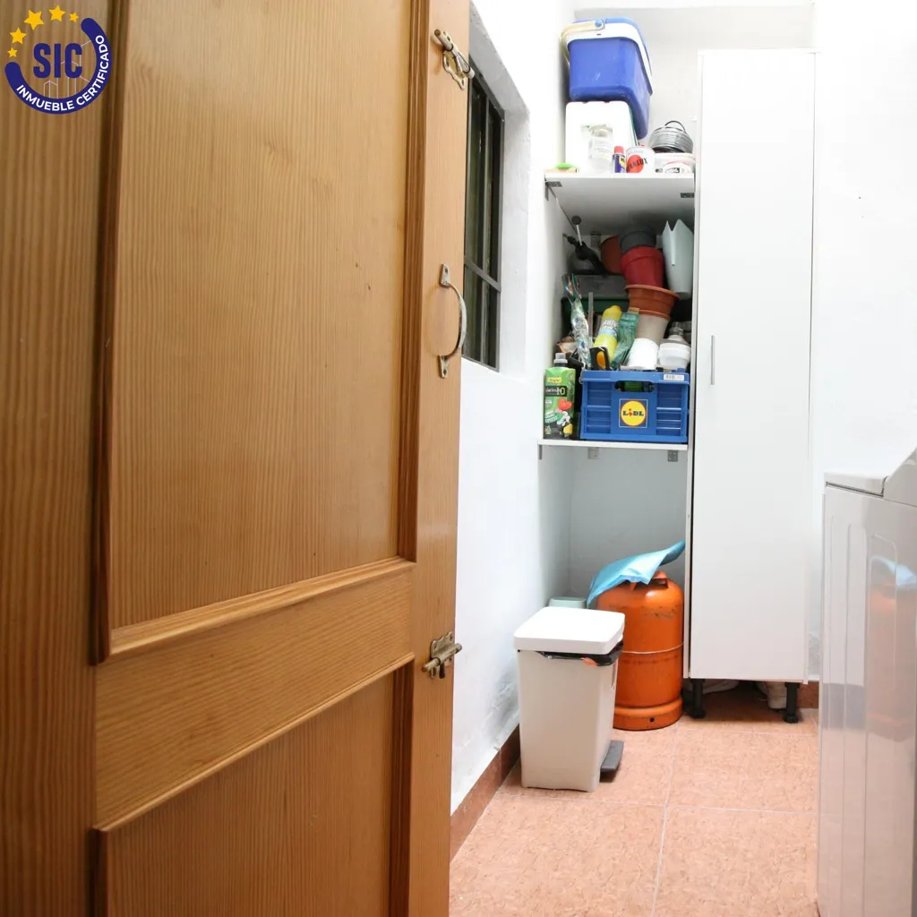 Pesuköök - First Floor Flat with Balcony in Benlliure