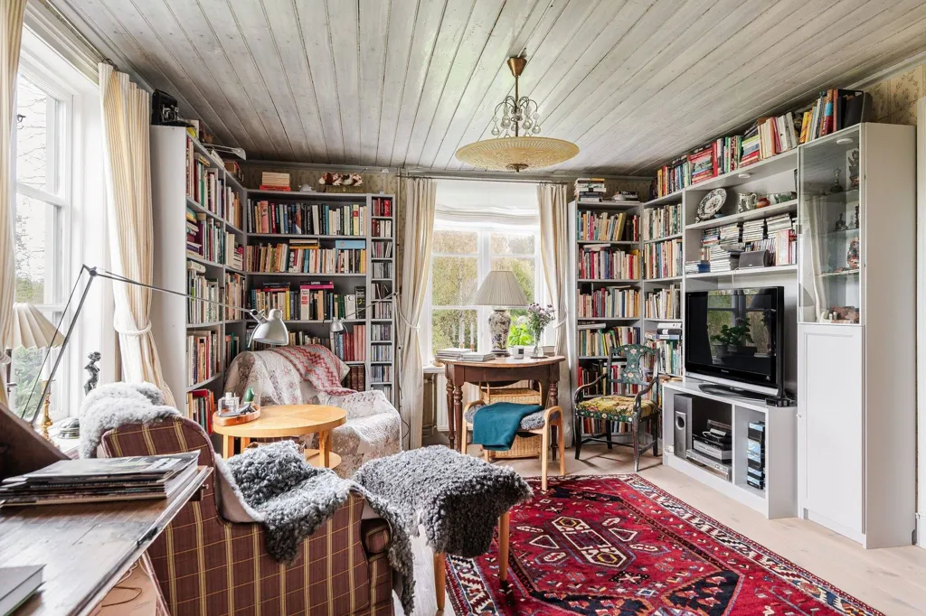 8-toaline maja asukohas Ödeshögs kommun