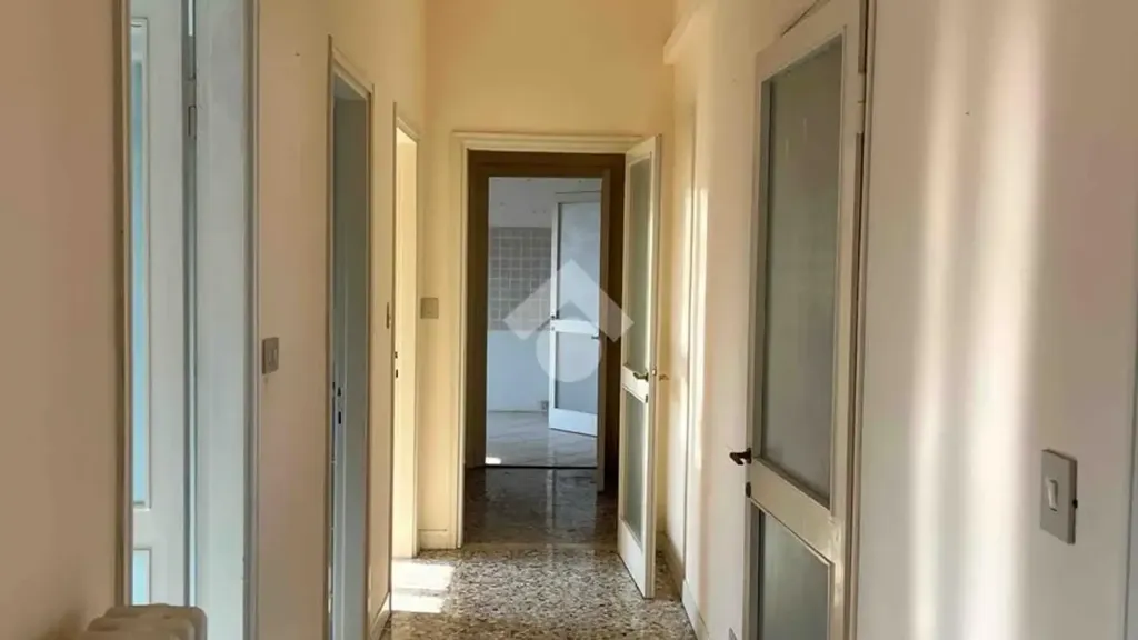 Esik - Apartment with Panoramic View in Brescia