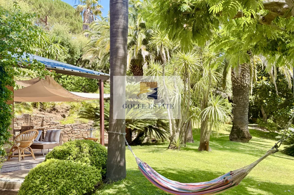 Giardino - Traditional House with Pool in Cavalaire-sur-Mer