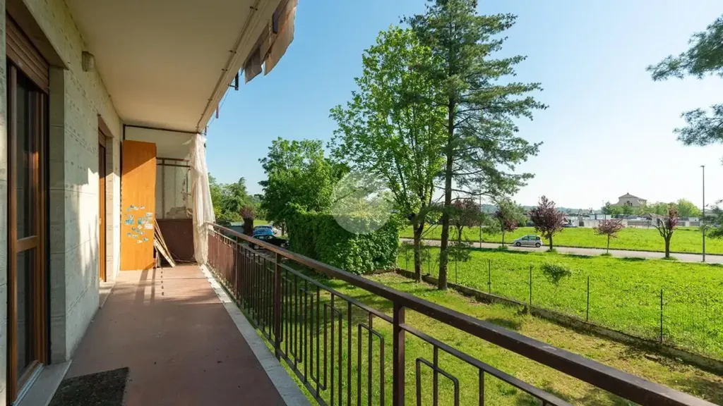 Balcony - 3-Bedroom Apartment with Balcony in Druento
