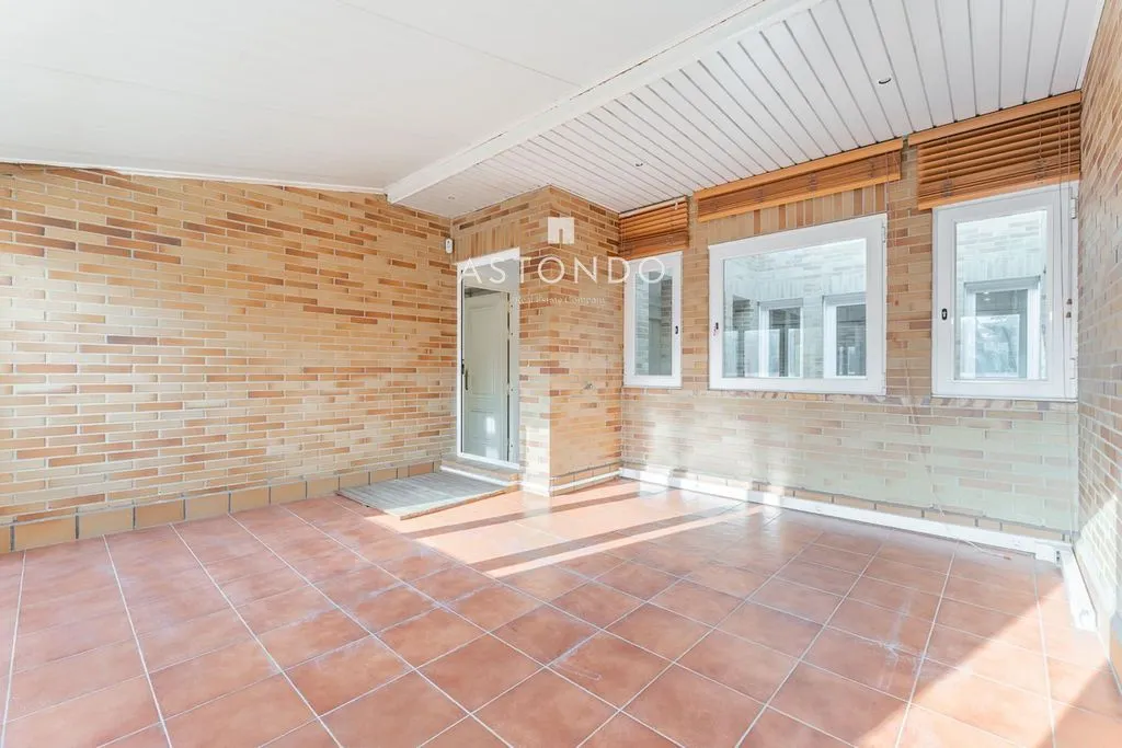 Terrasse - Luxury Townhouse with Pool in Madrid