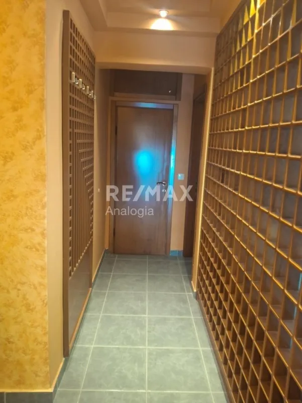 Entrée - Office Space with Unobstructed View in Thermi