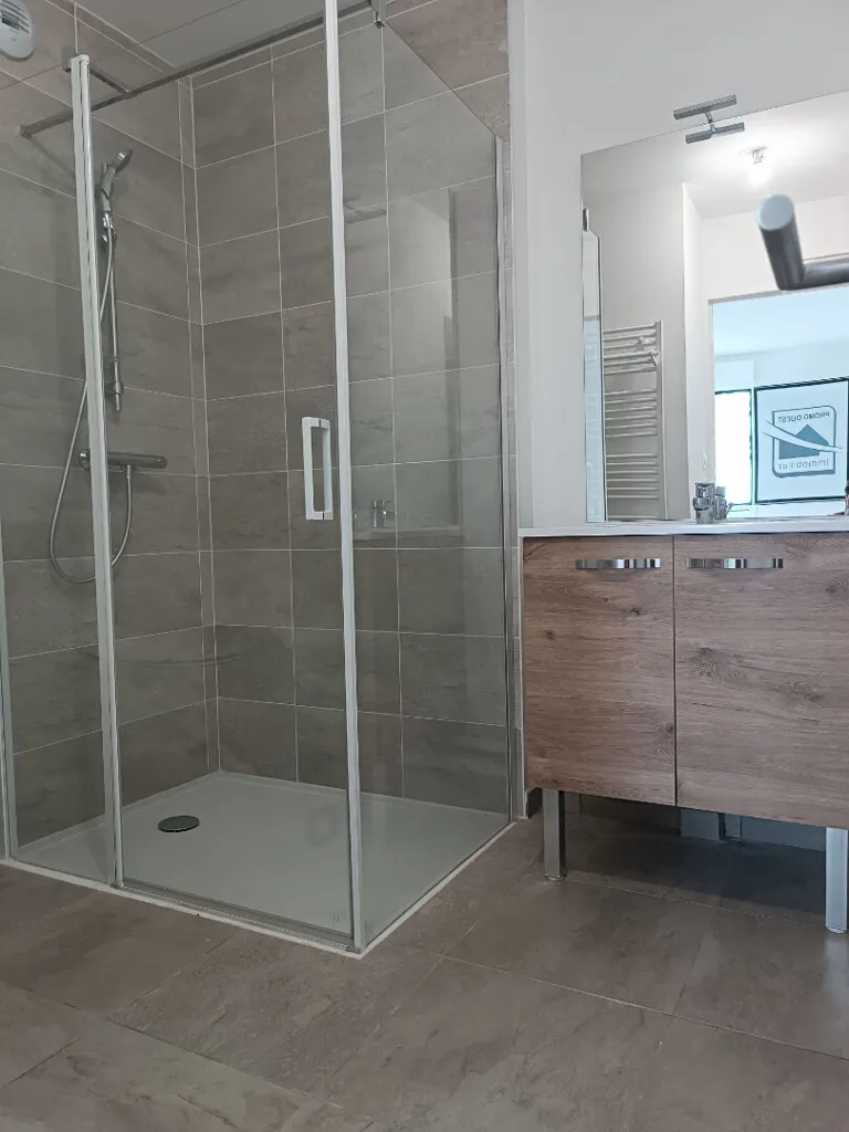 Vannitoad - Modern Apartment with Terrace in Chateaugiron Centre