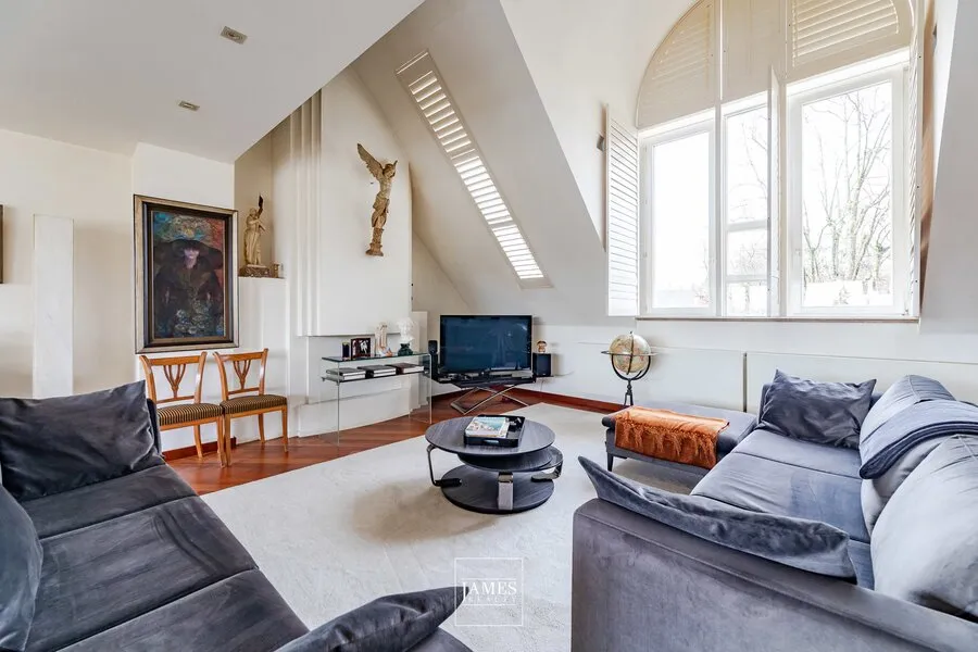 Elutuba - Duplex Penthouse with Terraces in Uccle