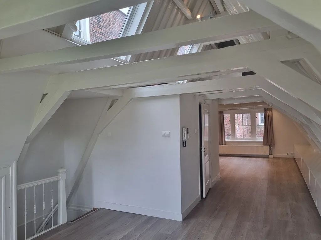 Rooms - Split-Level Maisonette with Canal View in Jordaan