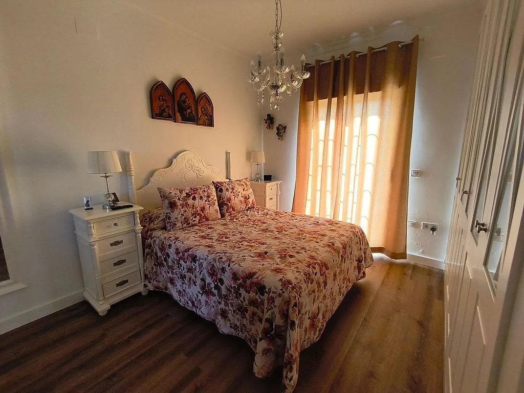 Magamistoad - Recently Renovated Chalet with Pool in La Villa-La Ribera