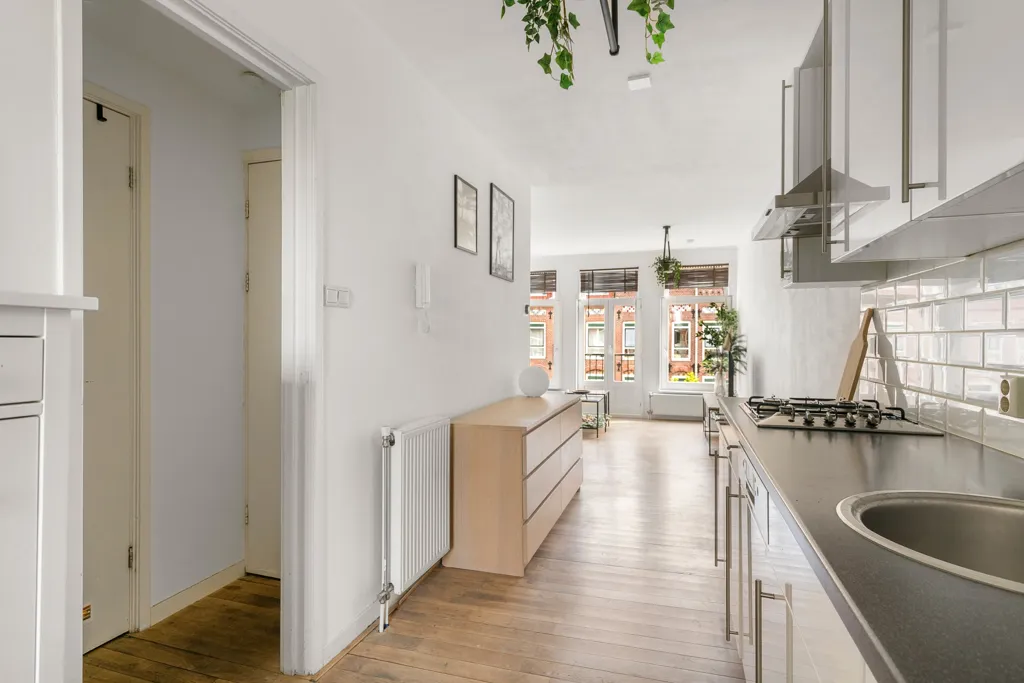 Köök - 2-Bedroom Apartment with Balcony in Oud-West
