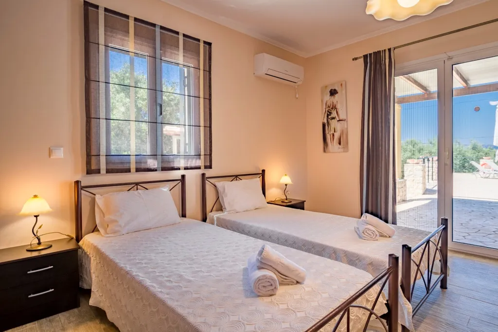 Magamistoad - Villa with Sea Views in Peloponnese, Greece