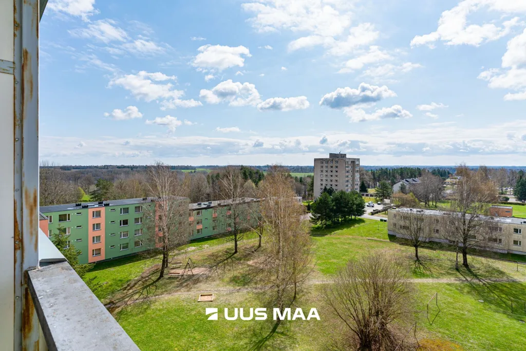 Balcon - Two-Bedroom Penthouse with Balcony in Viljandi