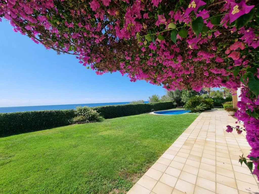 Aed - Chalet with Sea Views in L'Ametlla de Mar