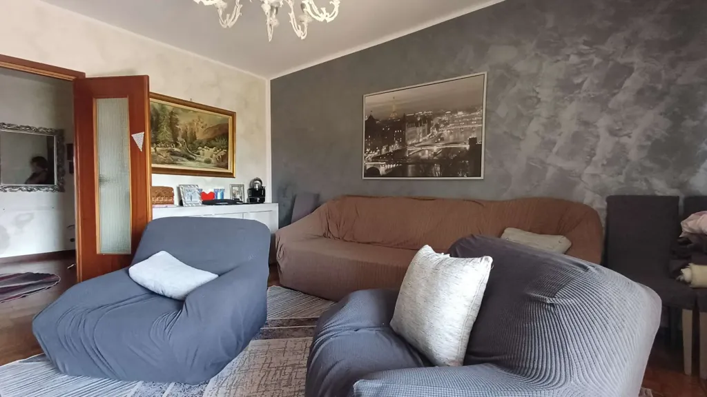 Séjour - Apartment with Balcony in Robassomero