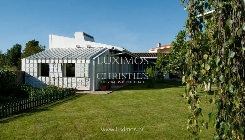 Jardin - Four-Fronted House with Garden in Ermesinde