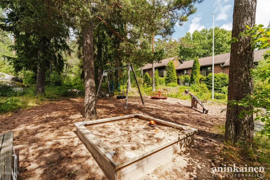 Aed - Two-Level Terraced House with Private Yard in Koivula