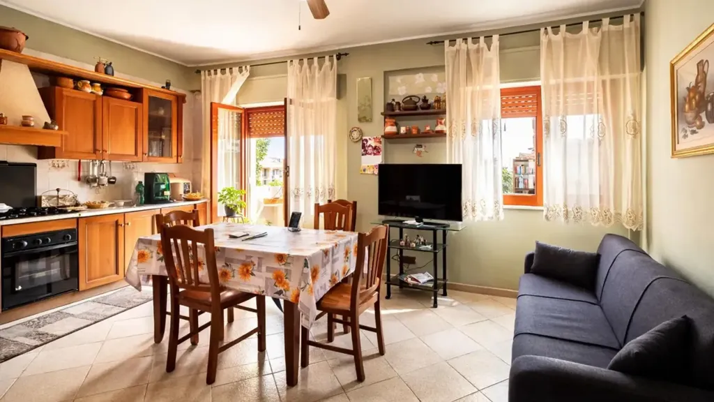 Dining Room - 5-Room Apartment with Balcony in Palermo