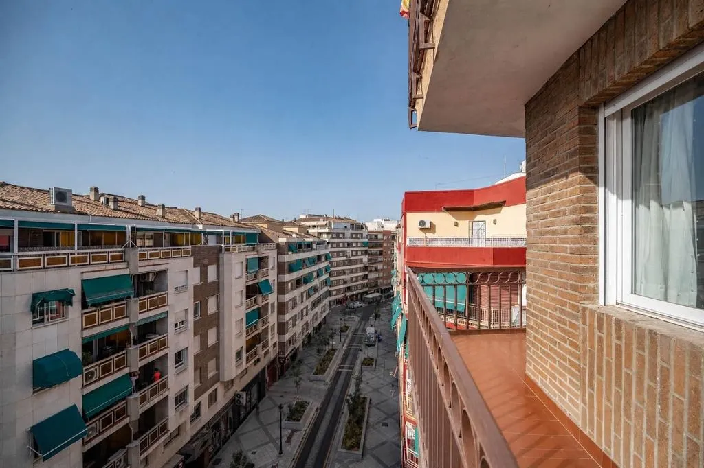 Rõdu - Luxury Flat with Balcony in Gran Capitán, Granada