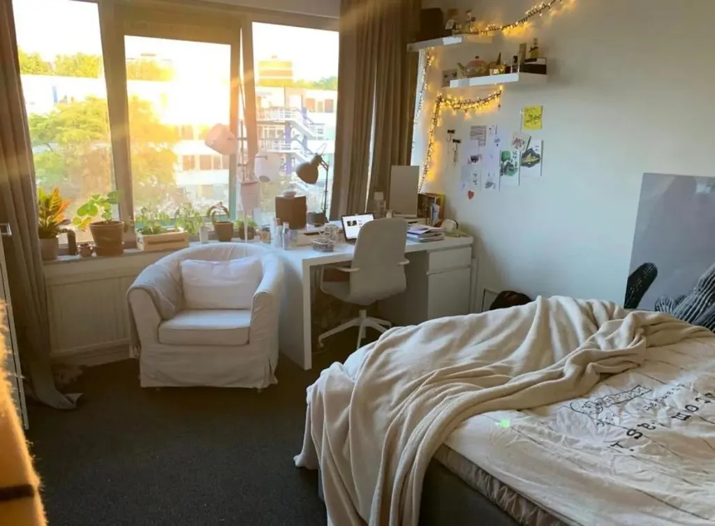 Chambres - Student House with Shared Amenities in JVB 7