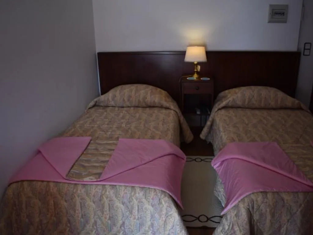 Bedrooms - Luxury Hotel with Pool in Estoril, Cascais