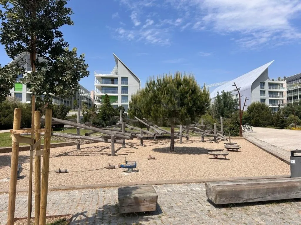 Luxury Flat with River View in Prata, Lisbon