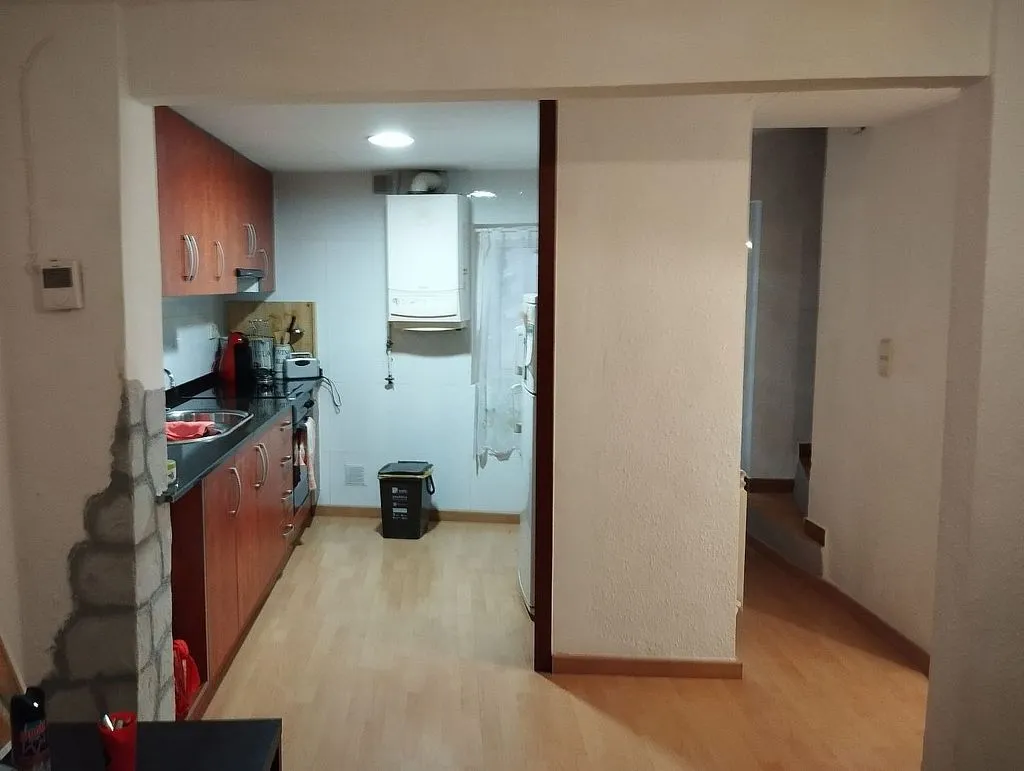 Cuisine - Reformated House in Berga Town Centre