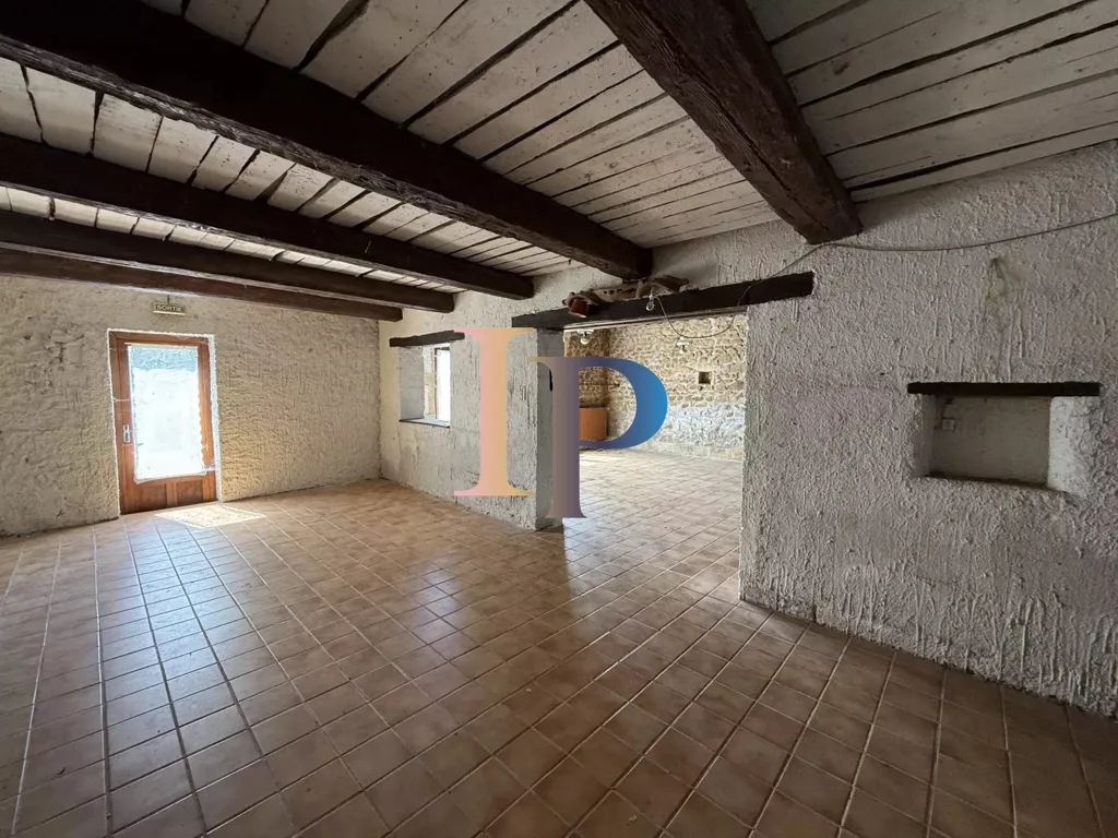 Toad - Traditional House with Open Views in Chauffailles