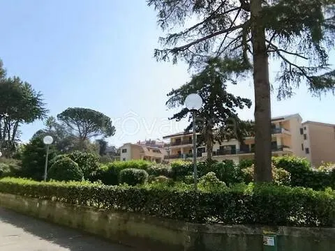 Esterno - Spacious Apartment with Balconies in Caserta