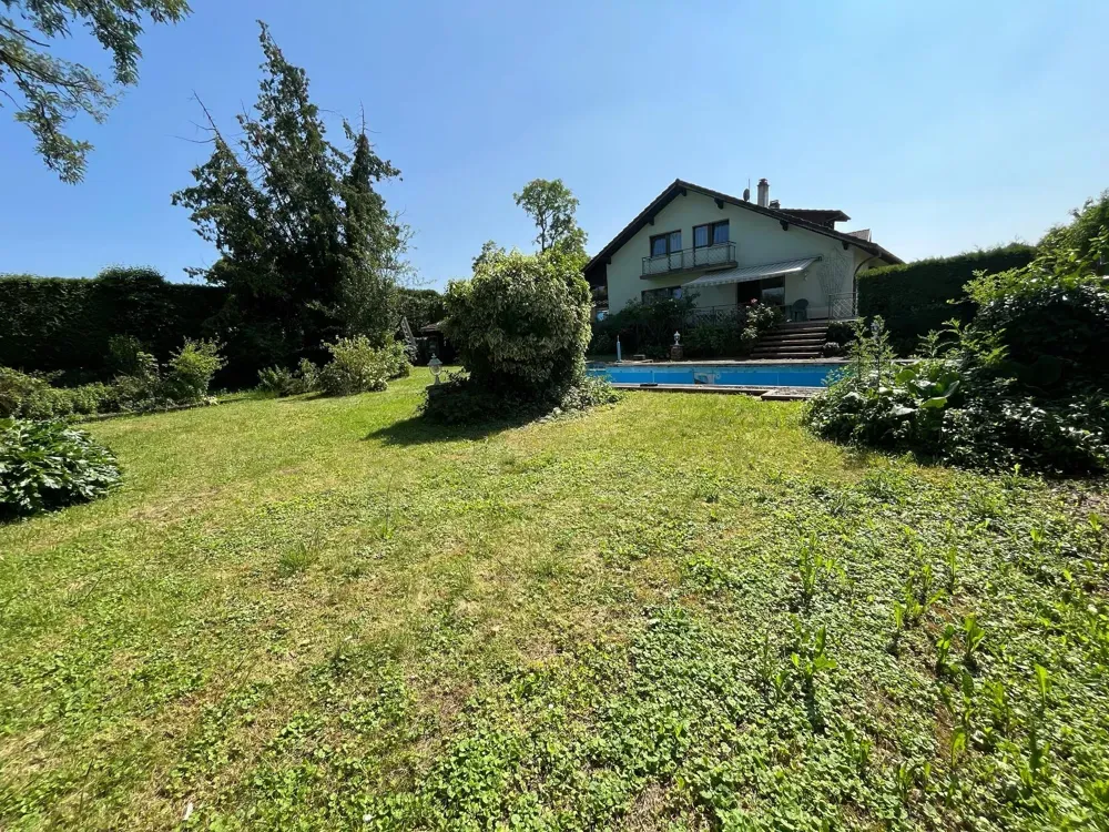 Aed - 10-toaline maja asukohas Michelbach-le-bas