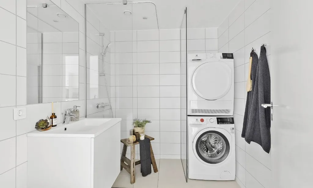 Bathrooms - One-Bedroom Apartment in Helsingør