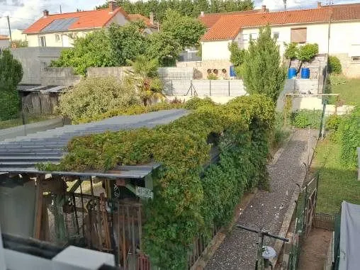 Giardino - 1963 Stone House with Balcony in Civray